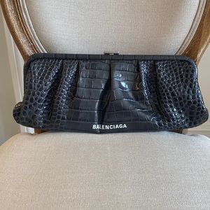 Balenciaga XL Cloud Clutch Croc Effect in grey